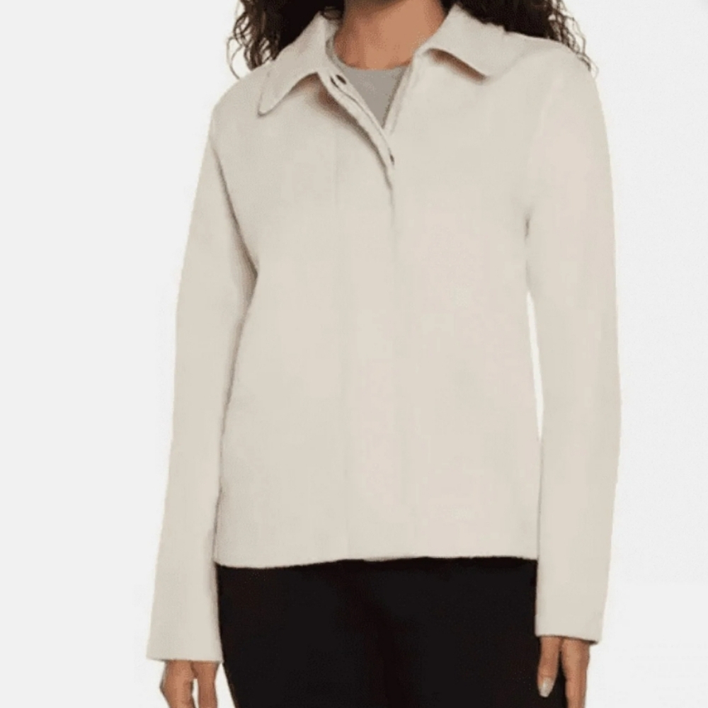 Banana Republic Cream Jacket with Snap Buttons